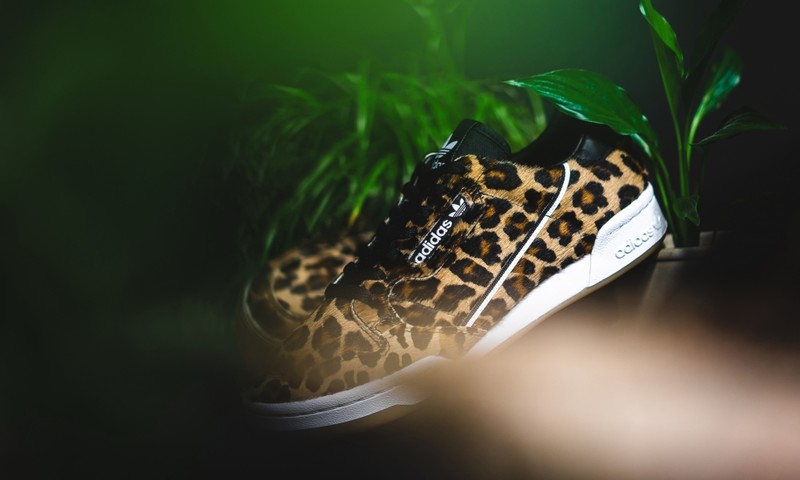 Adidas continental 80 animal hot sale print